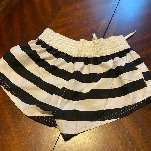 High Waist Black and White Striped Shorts - Picture 3 of 5